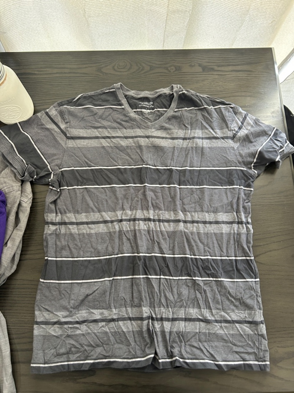 Roundtree & Yorke Gray Striped V-Neck Short Sleeve Tee